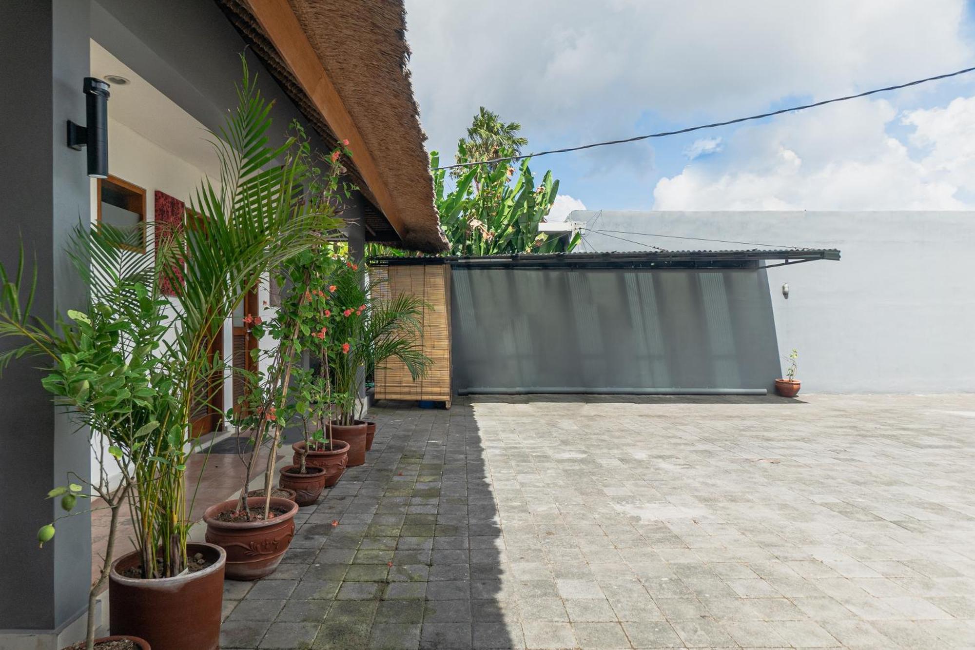 Balinea Holiday Home Seminyak  Exterior photo