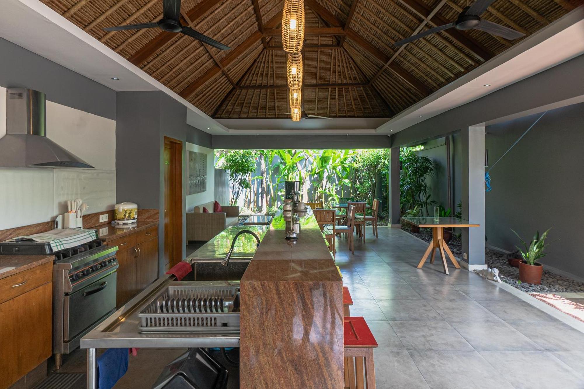 Balinea Holiday Home Seminyak  Exterior photo